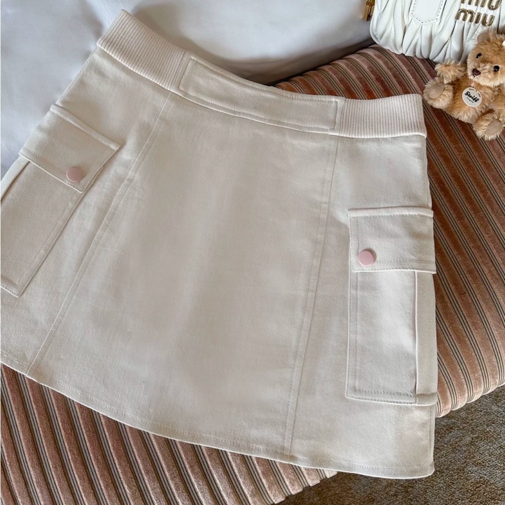 Japanese Kawaii Y2K Cream Ivory Pocketed Pink Button Mini Skirt Skorts